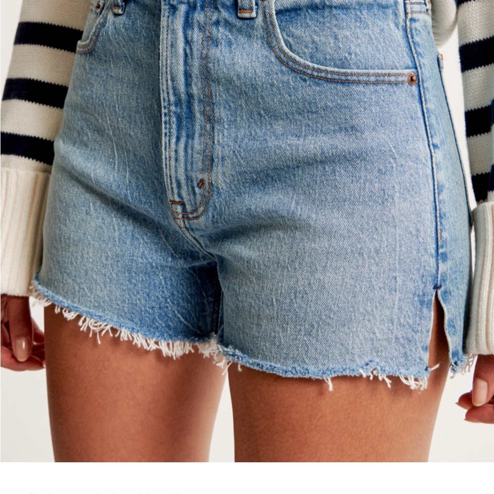 Abercrombie & Fitch - The Mom Short